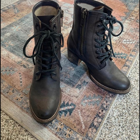 Leather Cavalier Freebird boots - Picture 7 of 10